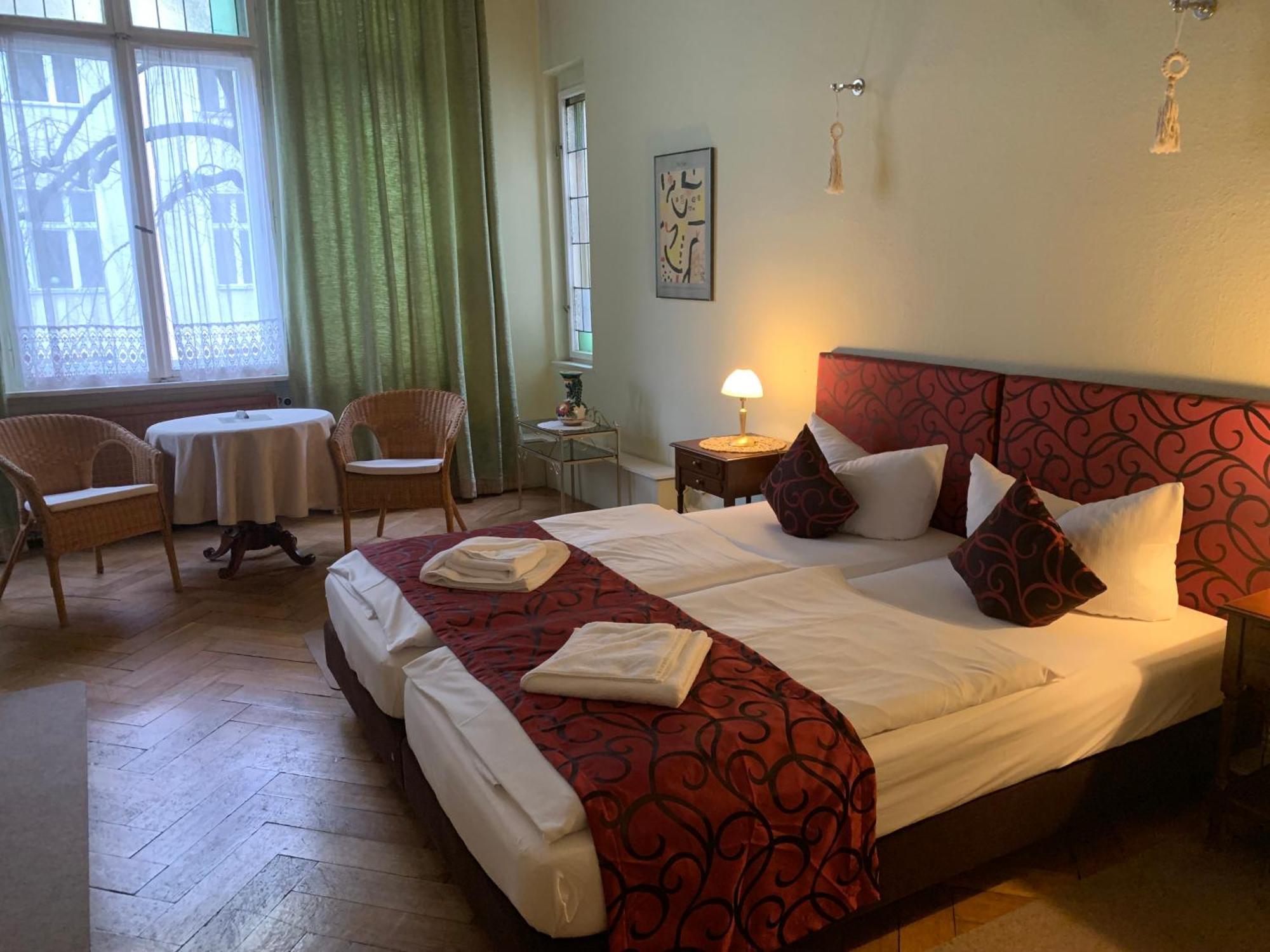 Hotel Pension Senta Berlin Eksteriør billede