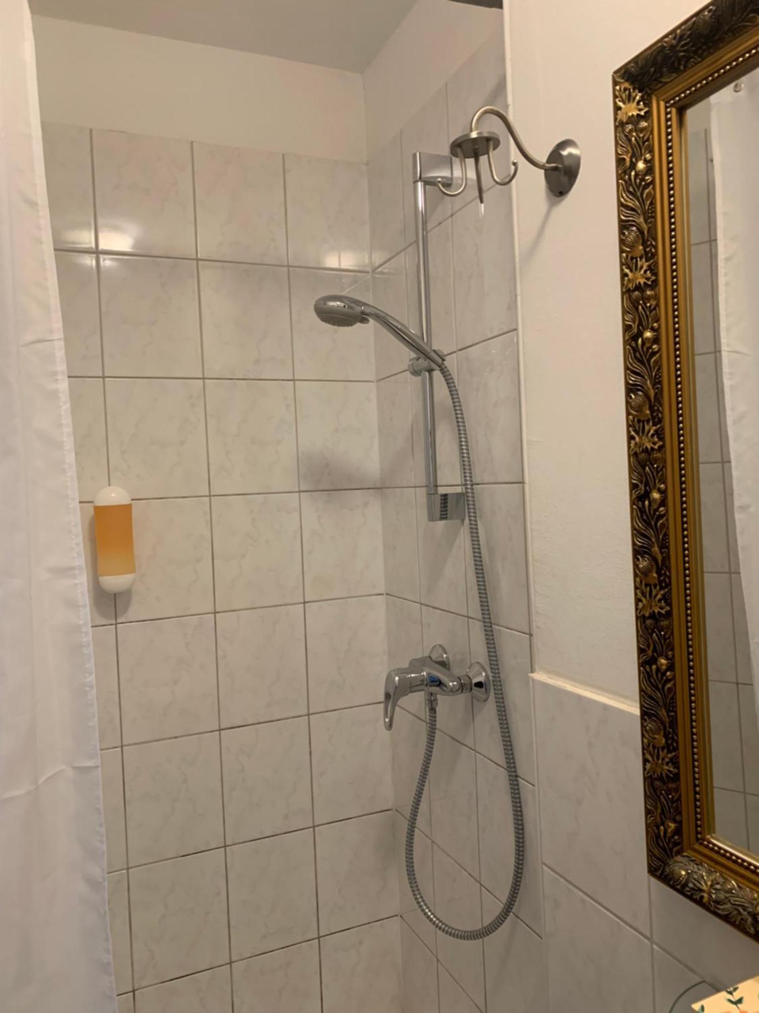 Hotel Pension Senta Berlin Eksteriør billede