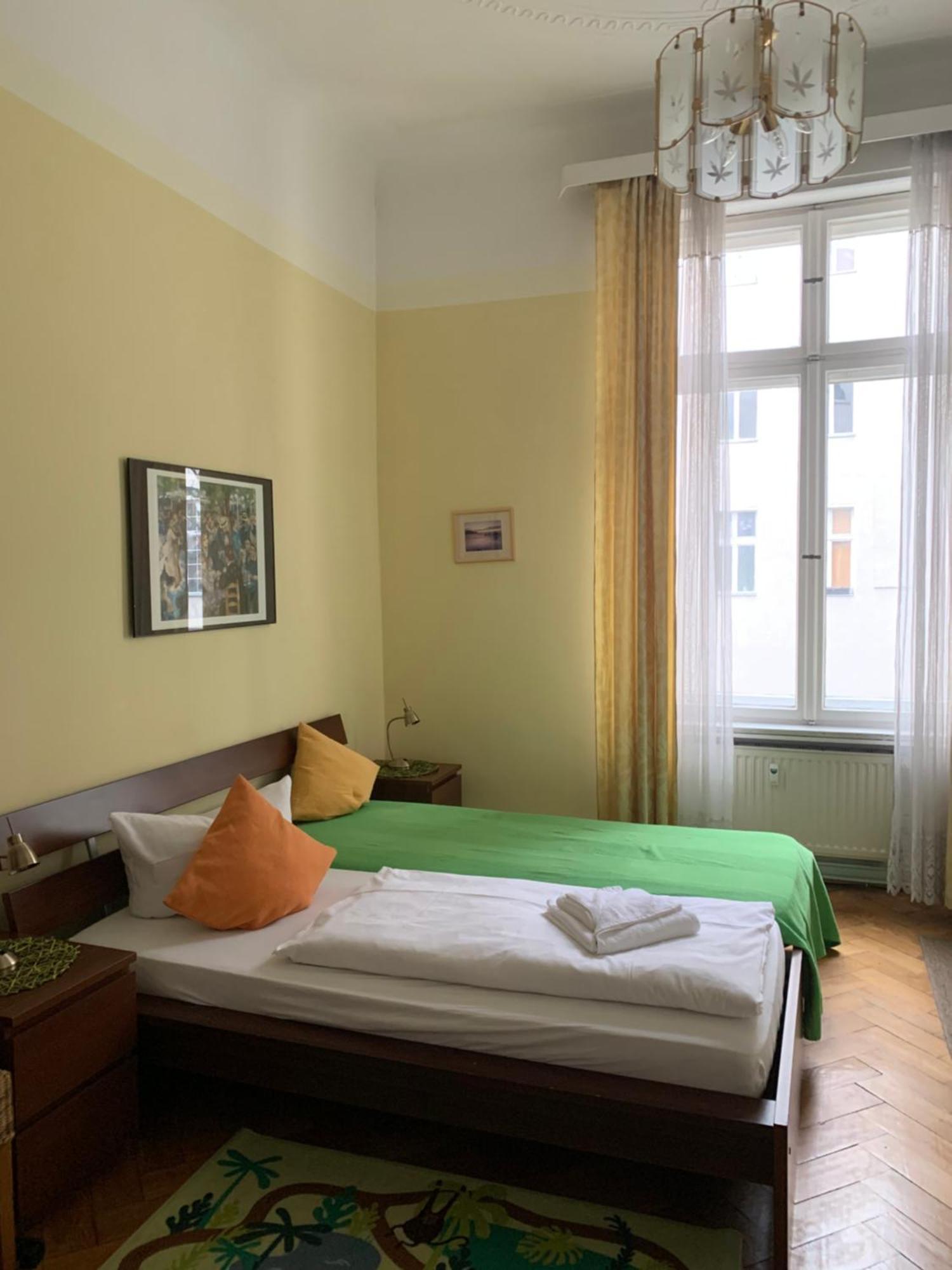 Hotel Pension Senta Berlin Eksteriør billede